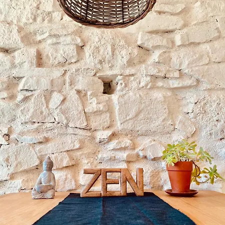 Zen - Mas Regort Apartment